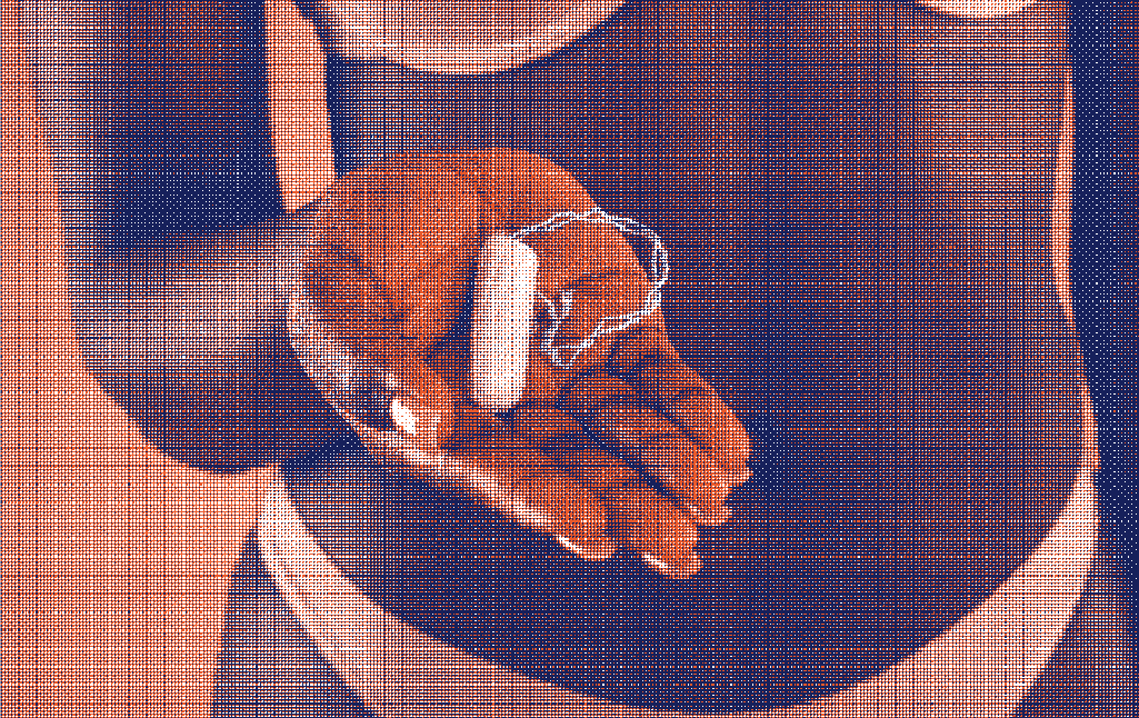 Personne tenant un tampon sans applicateur, illustrant le choix de protection périodique - Marguerite & Cie