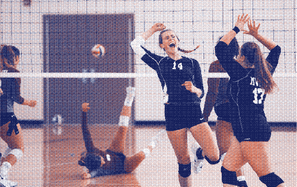 Match de volley féminin en salle, une équipe célèbre un point gagné, illustrant la pratique du sport pendant les règles et les conseils pour rester active durant cette période - Marguerite & Cie